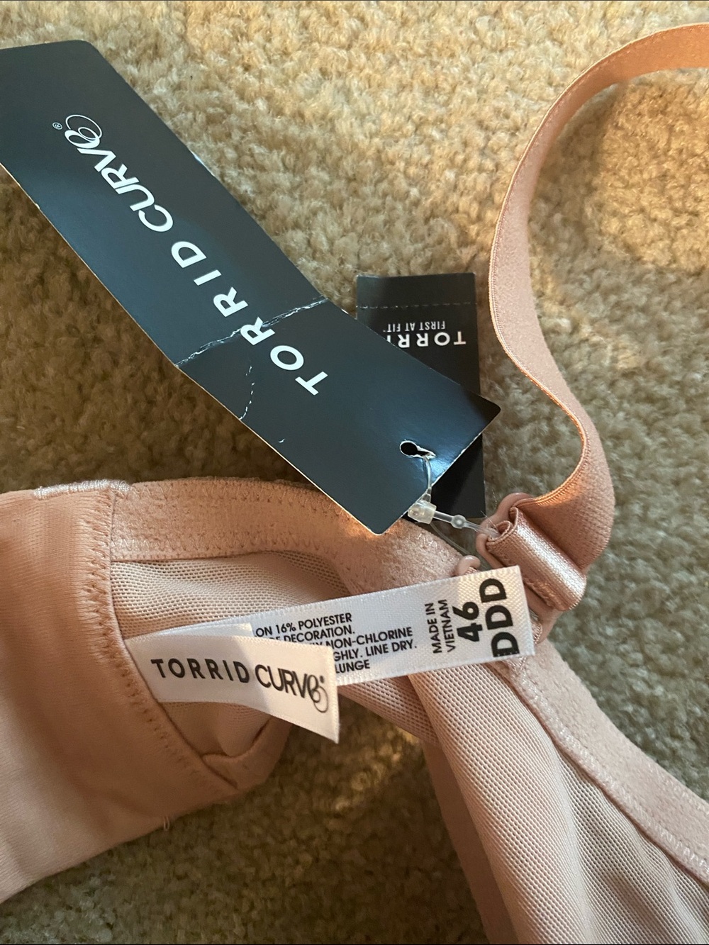 Torrid curve NWT 46DDD push up plunge bra - Picture 2 of 8